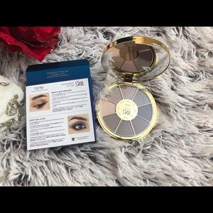 Tarte rainforest of the sea eyeshadow palette